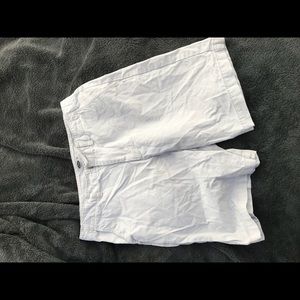 OLD NAVY CARGO SHORTS SIZE 33